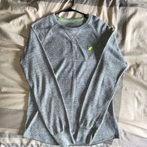 American Eagle long-sleeved grey shirt